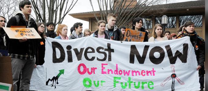 Image - students protesting